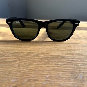 Ray-Ban sunglasses RB2140